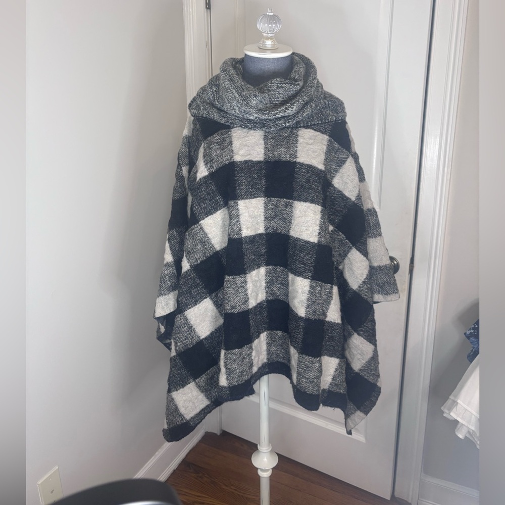 Anthropologie Sleeping on Snow Wintertide Reversible Turtleneck Sweater Poncho